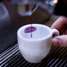 Cum alegi râșnița de cafea perfectă