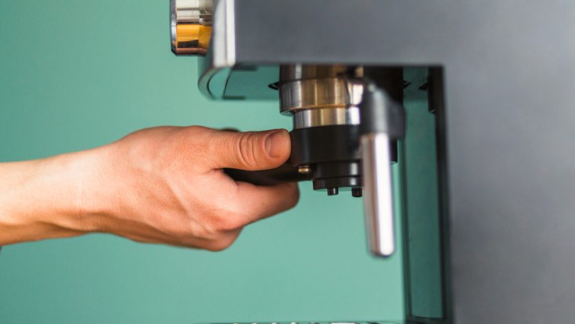 Espressor automat sau semiautomat